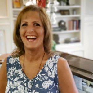 Meet your Posher, Lori